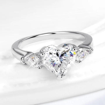 Heart Design 3 Stones 1CT 2CT 3CT 4CT Heart Cut Moissanite Diamond Rings - Engagement Wedding 925 Silver Jewellery